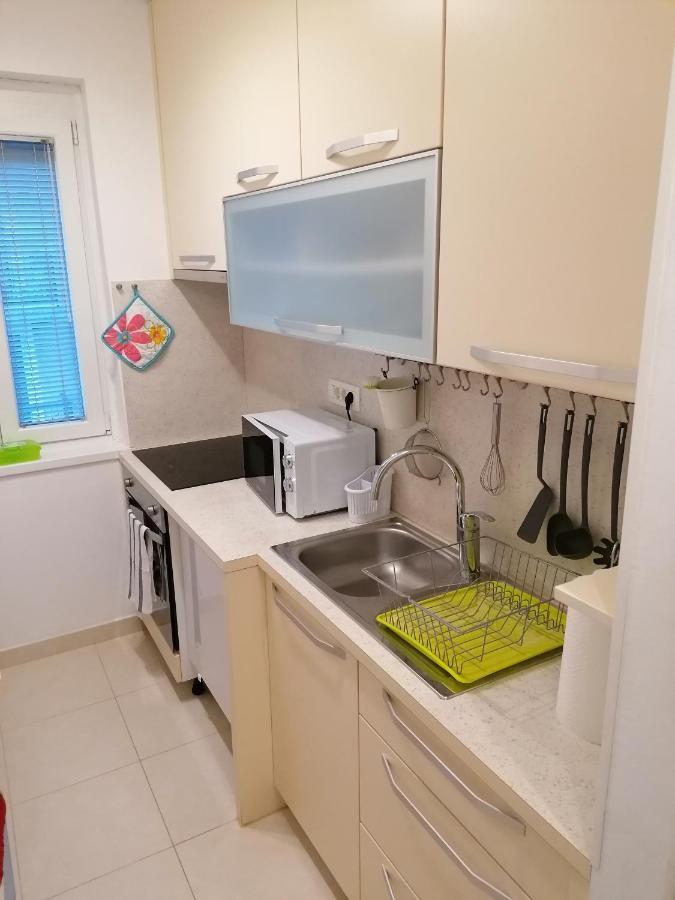 Apartma Ladinka Izola Exteriör bild